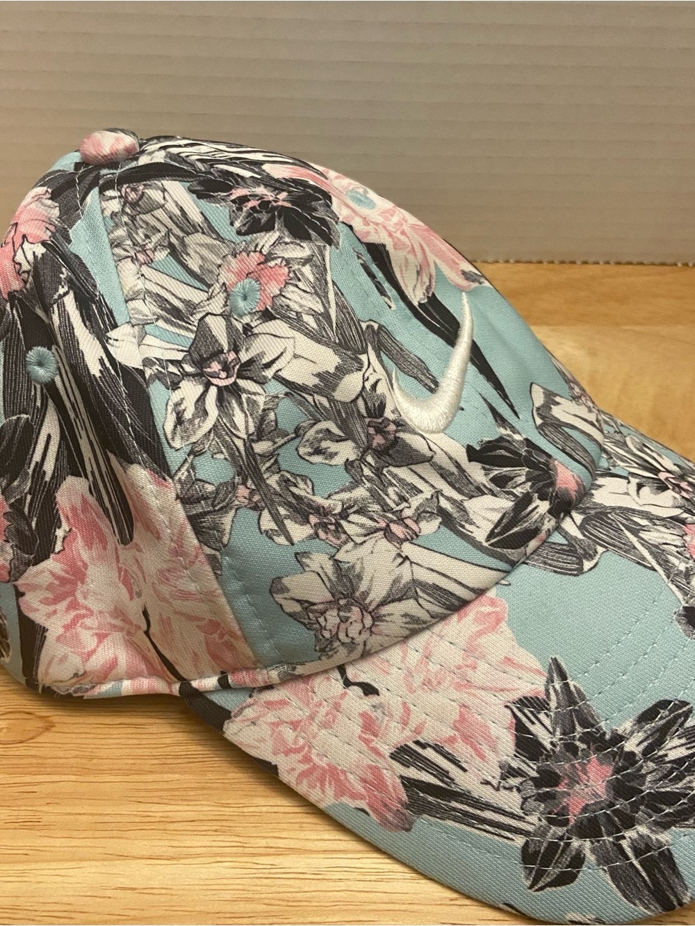 Nike Sportswear Heritage86 Floral Hat Light Blue/Pink Adjustable Hat - Picture 2 of 10